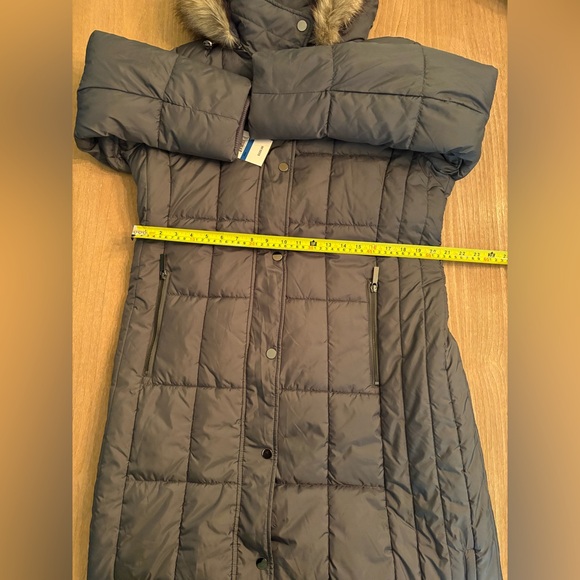 Tower by London Fog Long Quilted Puffer Coat w/Faux Fur Hood – Titanium - XL NWT - Picture 12 of 12